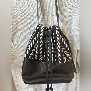 Roxy draw string bag 🖤🤍